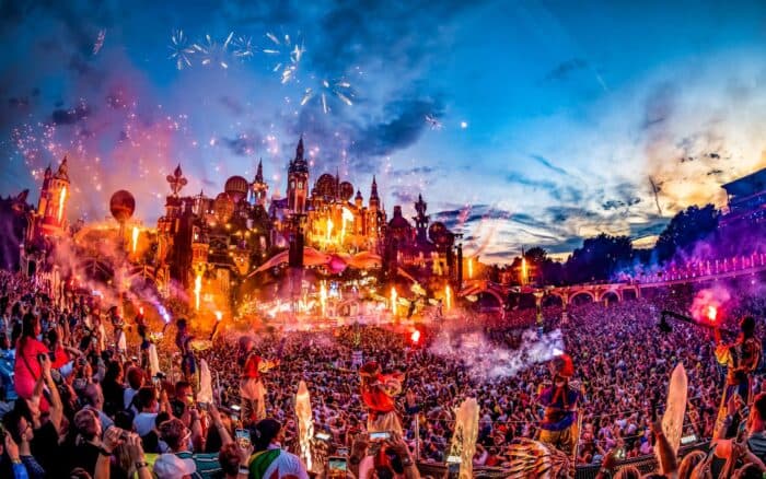DJ Mag Top 100 Festivals 2024: Tomorrowland triumphiert, World Club Dome glänzt auf Platz 9